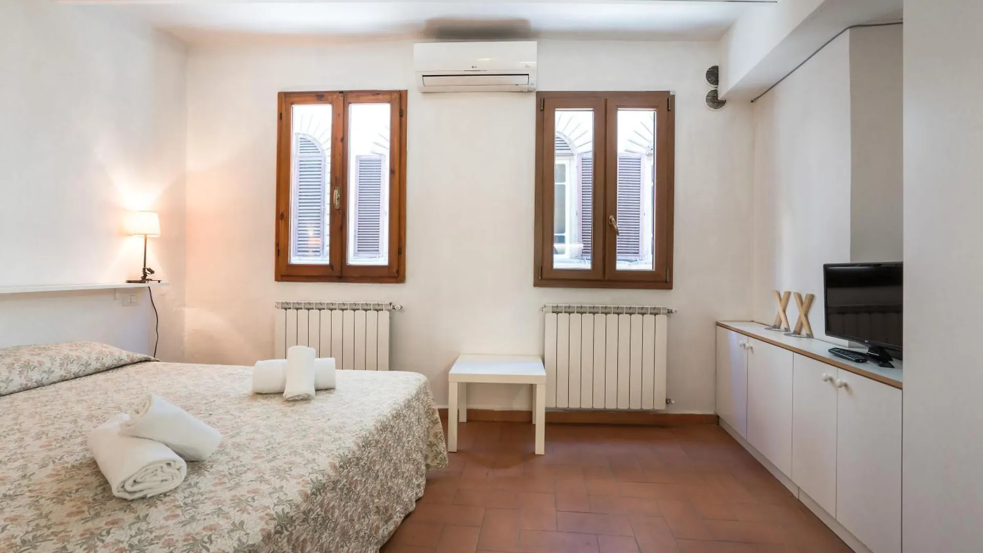 Super Central Apartment Florence