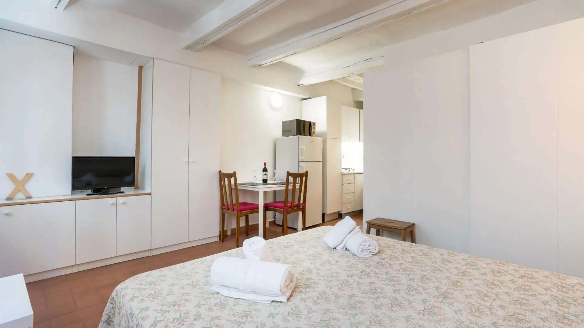 Super Central Apartment Florence 0*,  Italy
