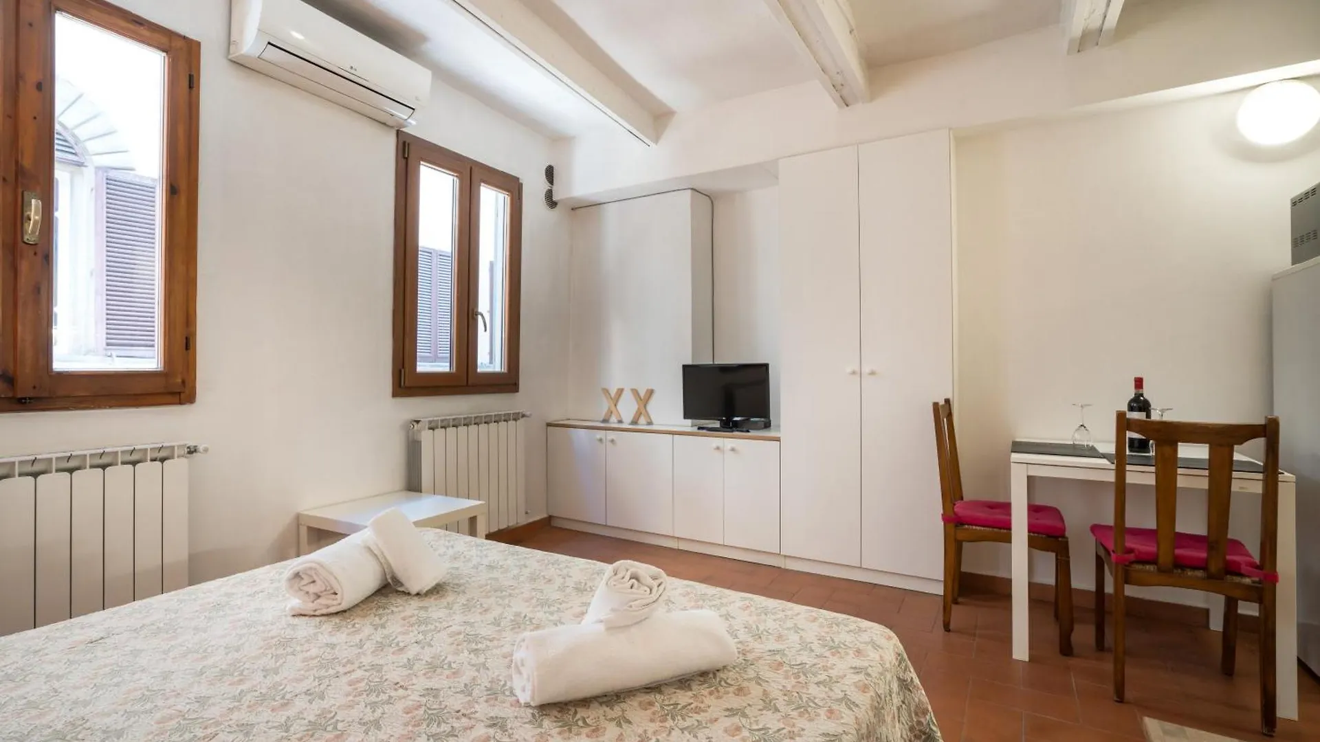 Super Central Apartment Florence 0*,  Italy